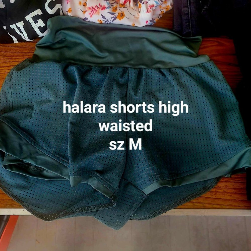 Halara Shorts sz M NEW